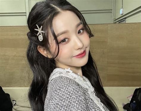 Netizens Defend IVE's Jang Wonyoung 